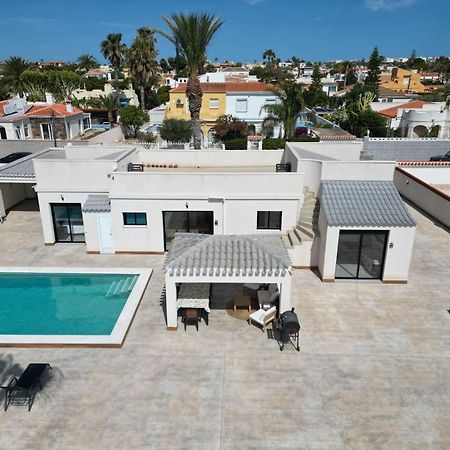 Pink Lagoon Villa Torrevieja Buitenkant foto