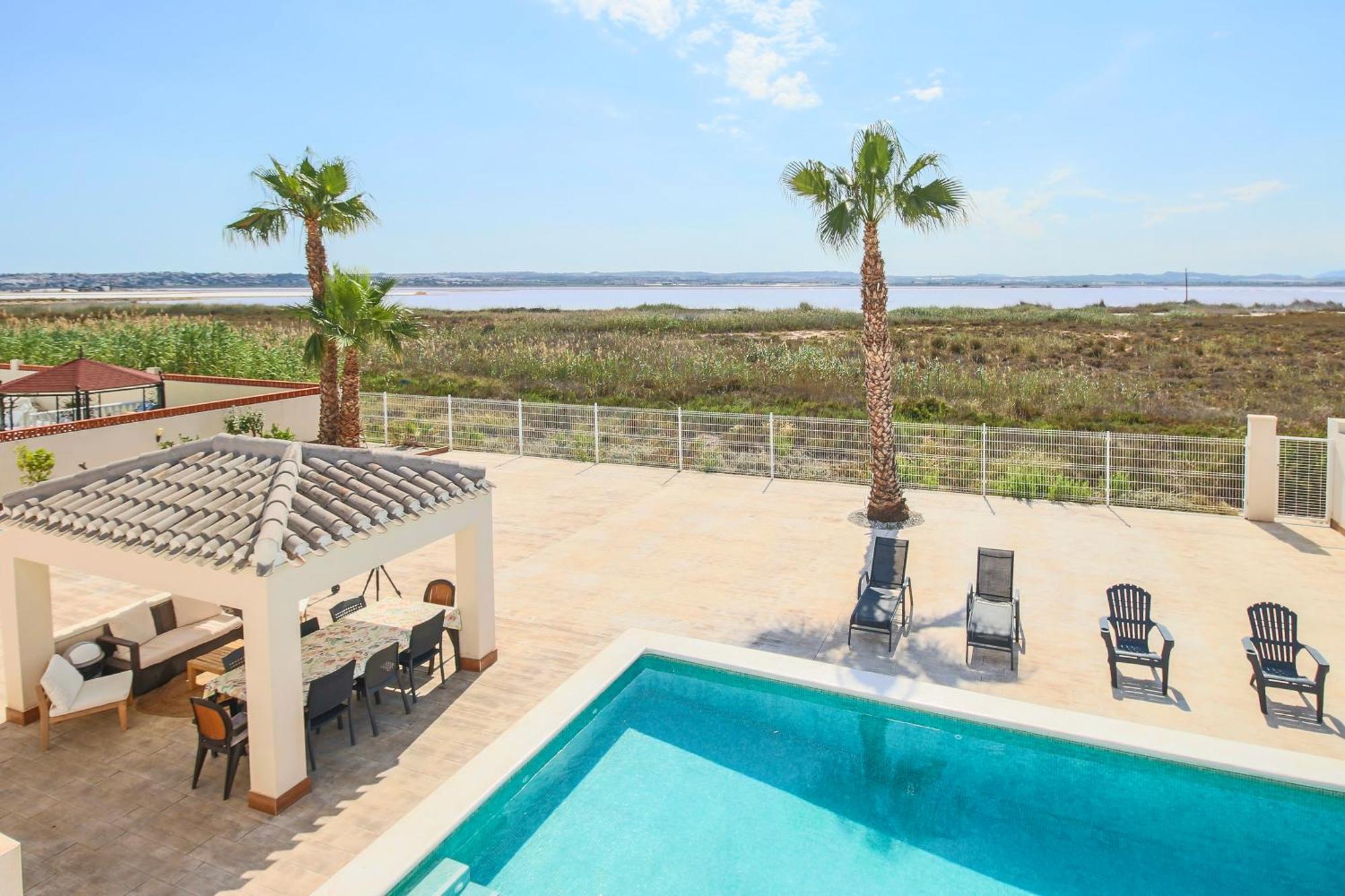Pink Lagoon Villa Torrevieja Buitenkant foto