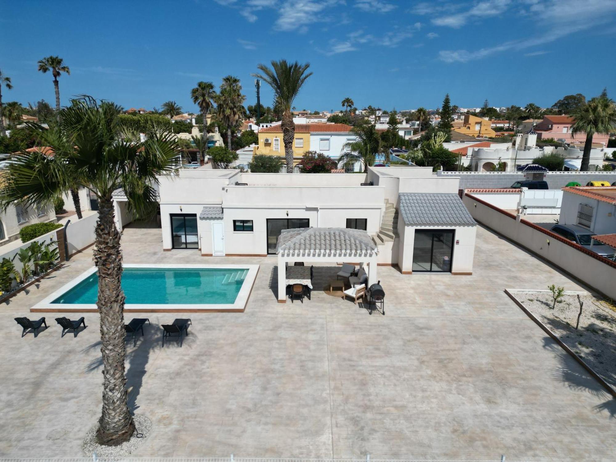 Pink Lagoon Villa Torrevieja Buitenkant foto
